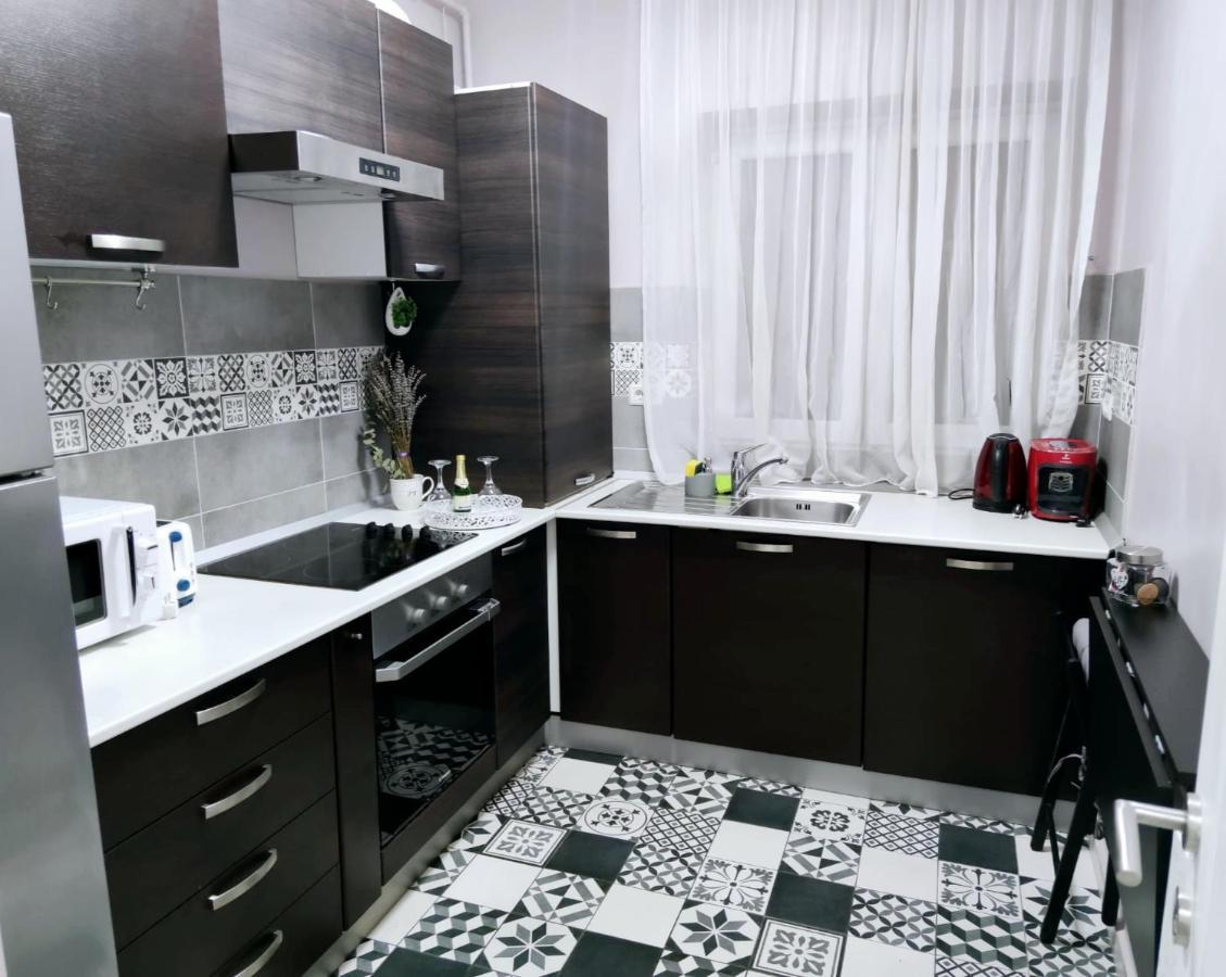 Chic Studio Old City Center - Ivo19 布加勒斯特 外观 照片